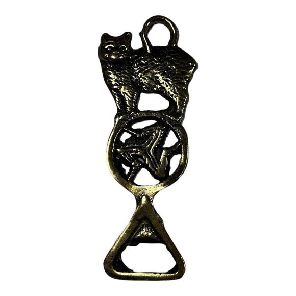 Vintage Bobcat Brass MCM Bottle Opener Cat Head Barware Cap Opener Predator - Picture 1 of 3